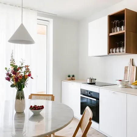 High-end Flats At South Area