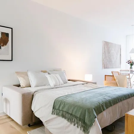 High-end Flats At South Area